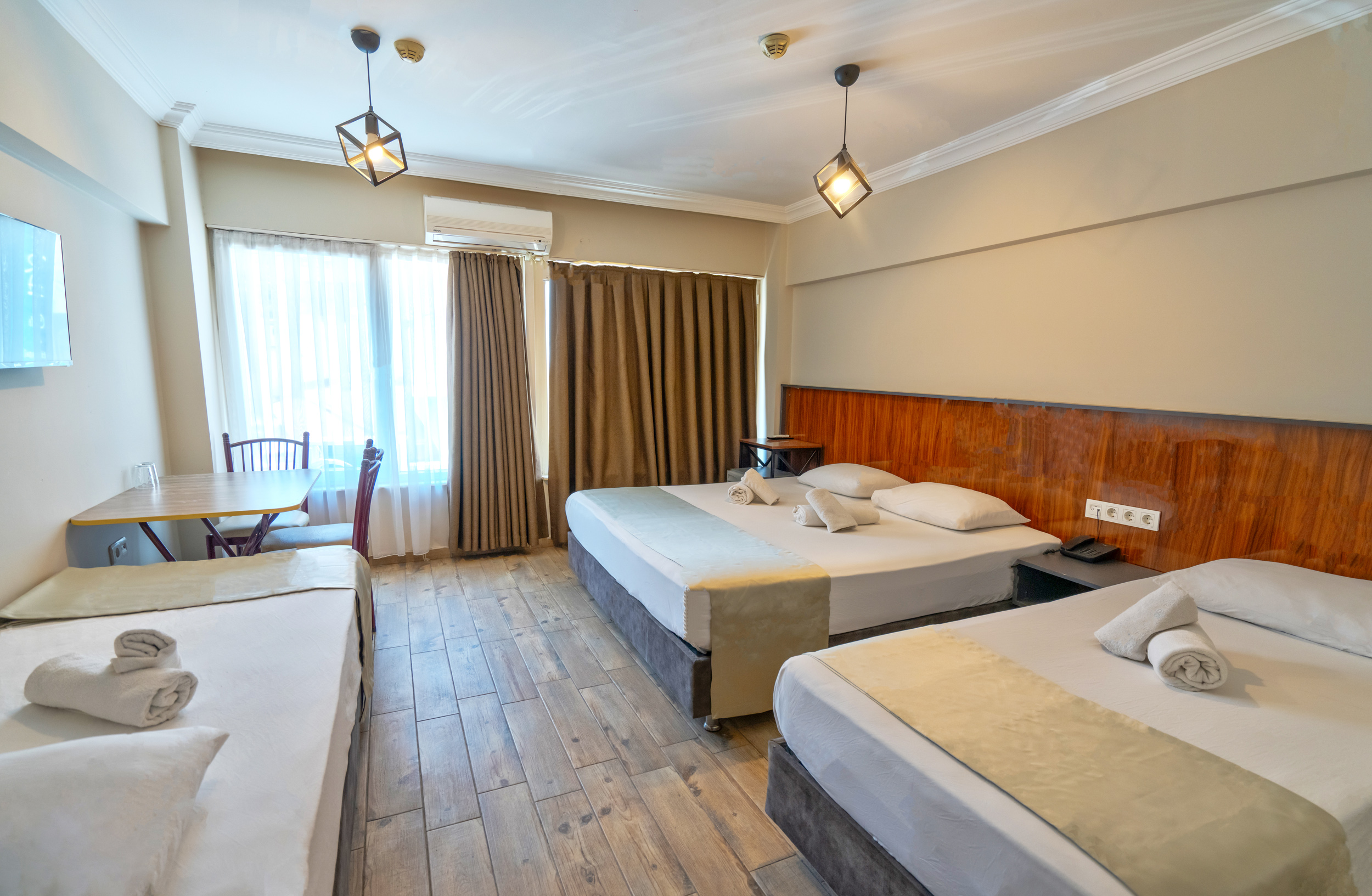 STANDART AİLE ODASI